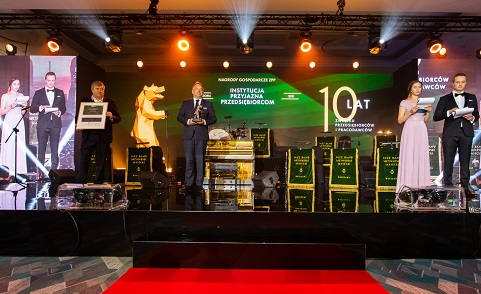 Marcin Piskorski wręczył nagrody gospodarcze podczas gali jubileuszu 10-lecia Związku Przedsiębiorców i Pracodawców